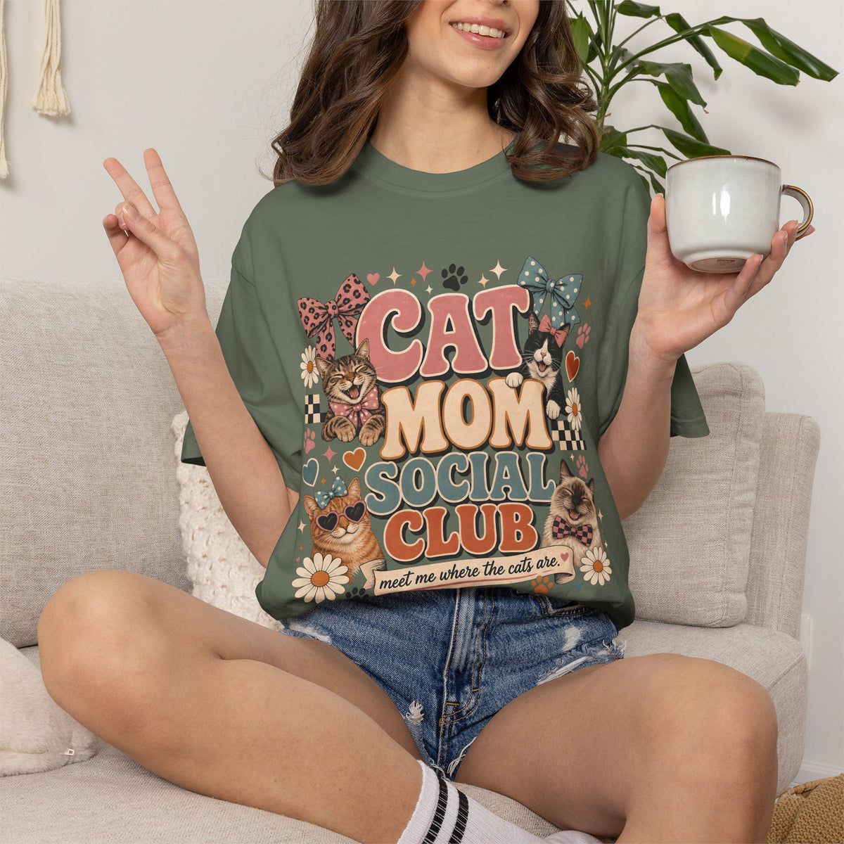 Cat Mom Social Club T‑Shirt — Vintage Floral Cat Lover Tee