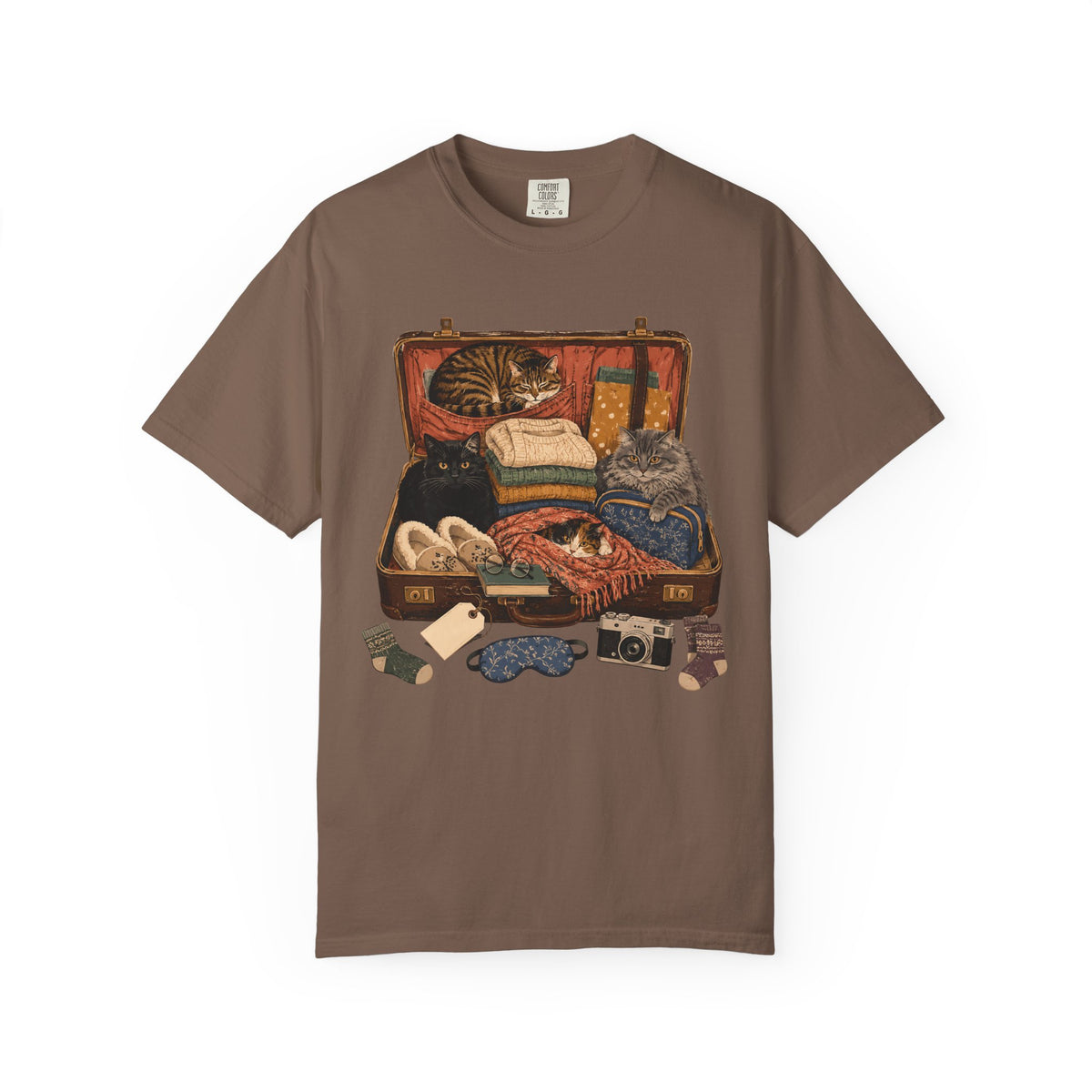 Vintage Suitcase Cats Graphic T-Shirt