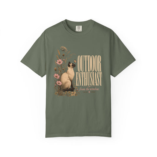 Outdoor Enthusiast Cat T-Shirt — Vintage Floral Nature Tee