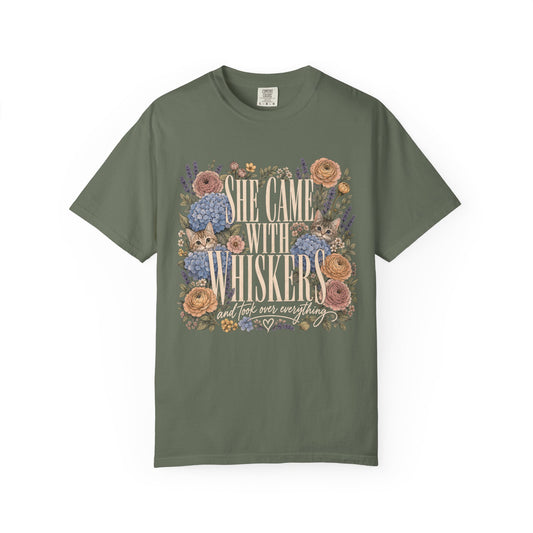 Floral 'Mama' Vintage Tee — Soft Cream Women's Mother's Day T-Shirt