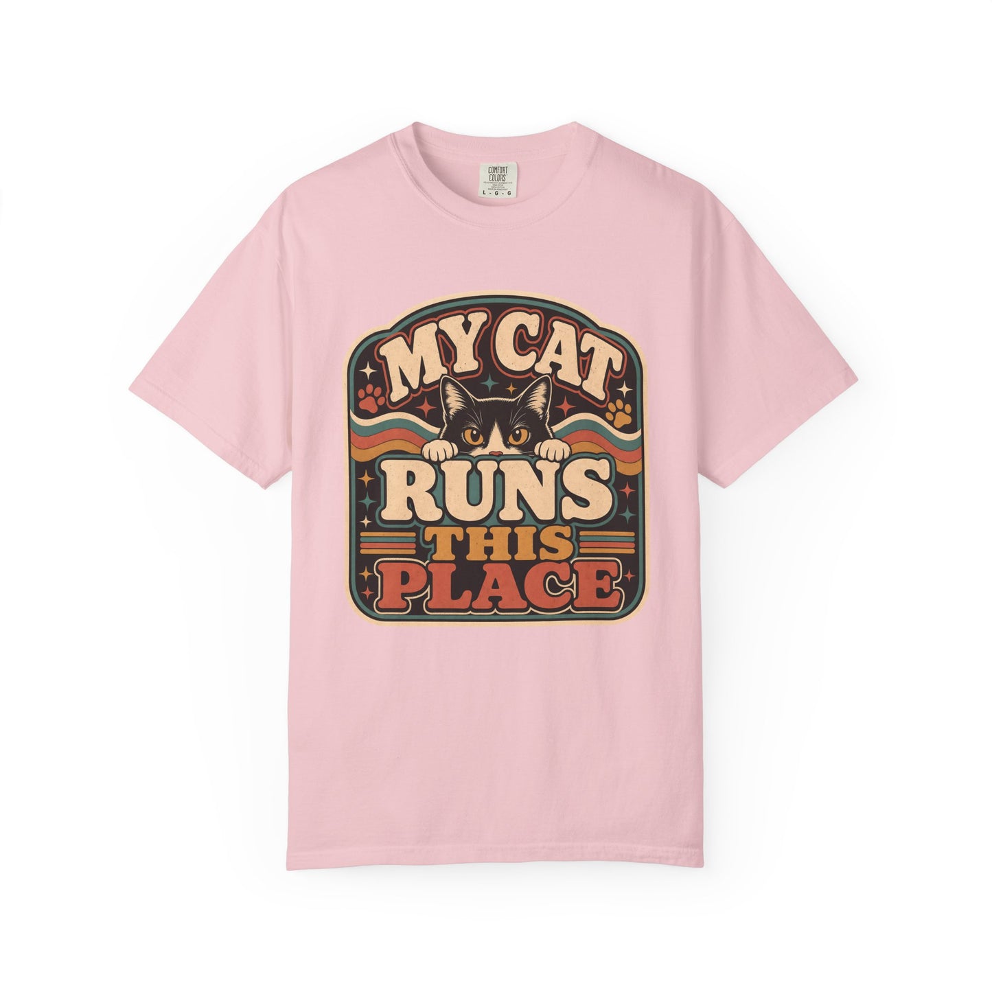 My Cat Runs This Place T-Shirt — Retro Cat Lover Shirt