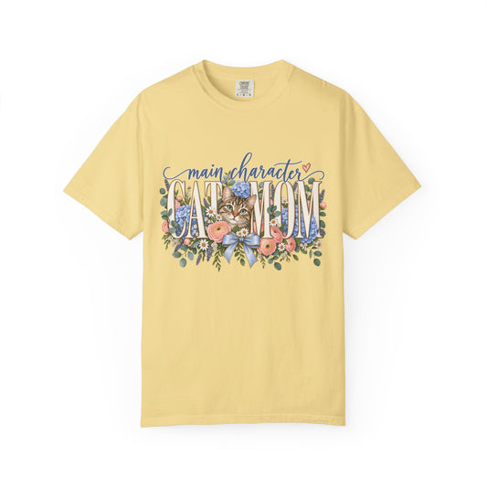 Main Character Cat Mom T-Shirt — Floral Cat 'Main Character' Graphic Tee